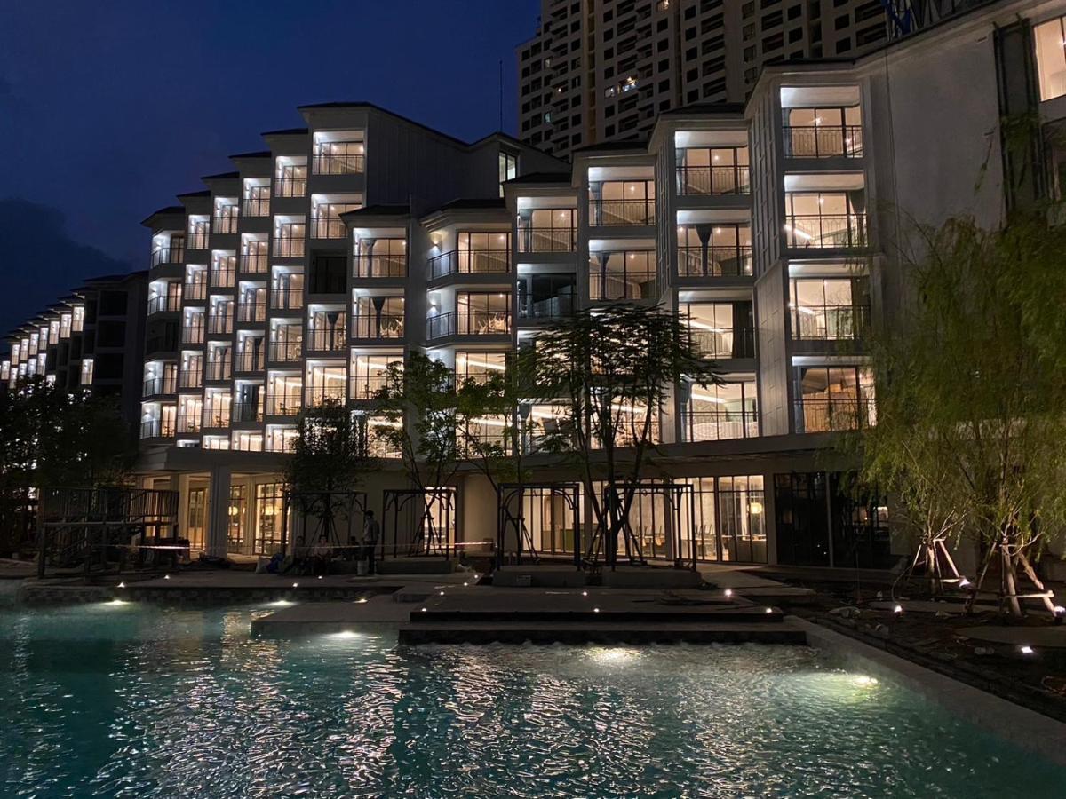 The Quarter Chaophraya By Uhg Hotel Banguecoque Exterior foto